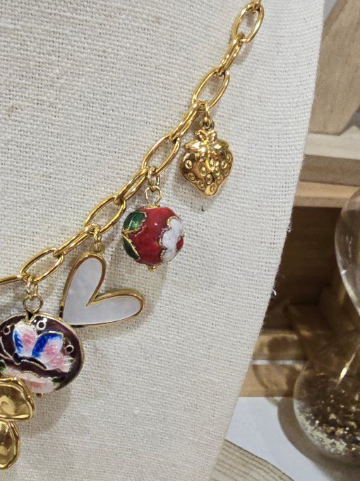 COLLIER