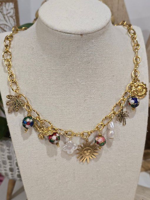 COLLIER