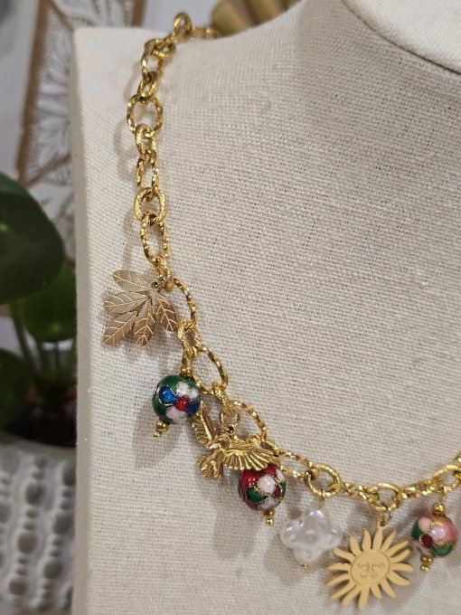 COLLIER