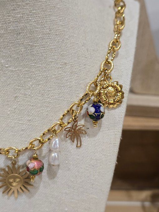 COLLIER