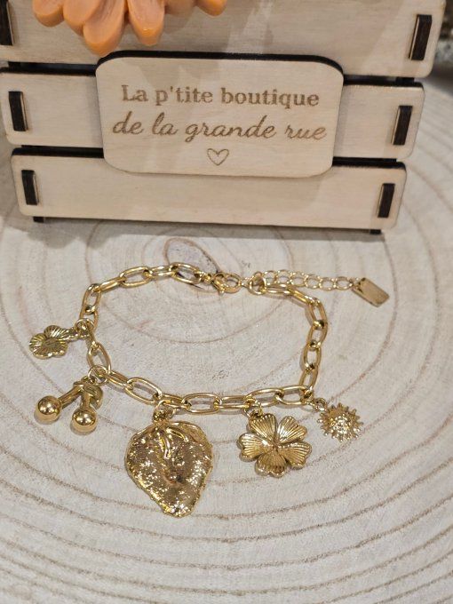 BRACELET