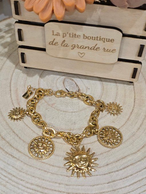 BRACELET