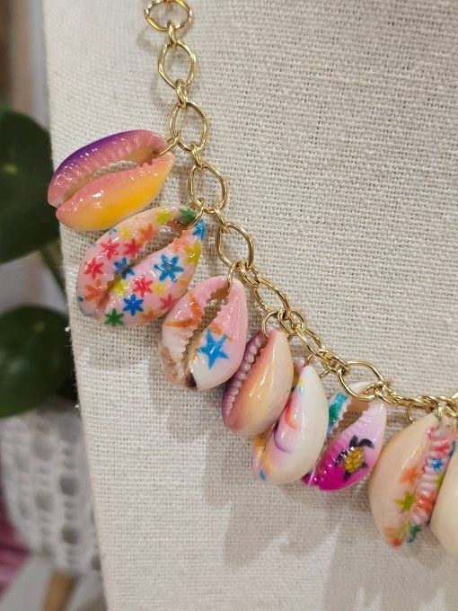 COLLIER