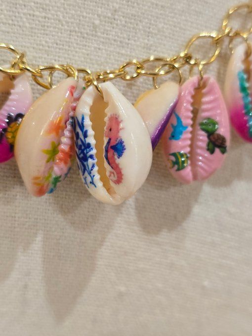 COLLIER