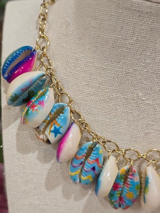 COLLIER