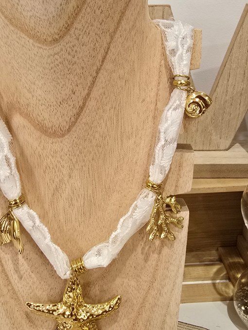 COLLIER