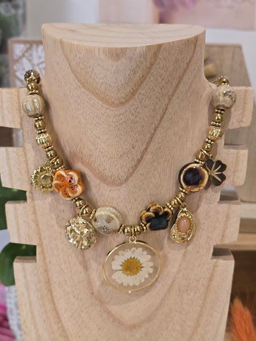 COLLIER