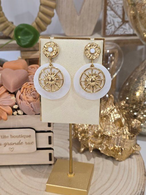 BOUCLES D'OREILLES