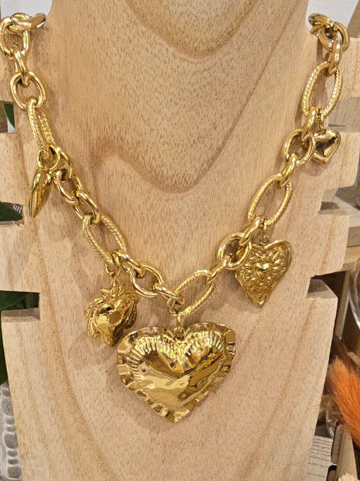 COLLIER