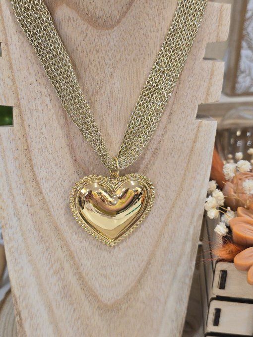 COLLIER