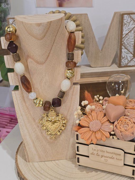 COLLIER