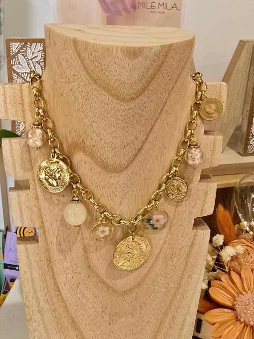 COLLIER