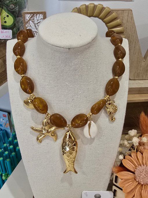 COLLIER
