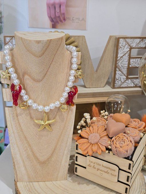 COLLIER