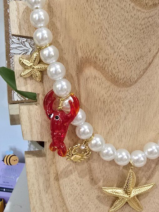 COLLIER