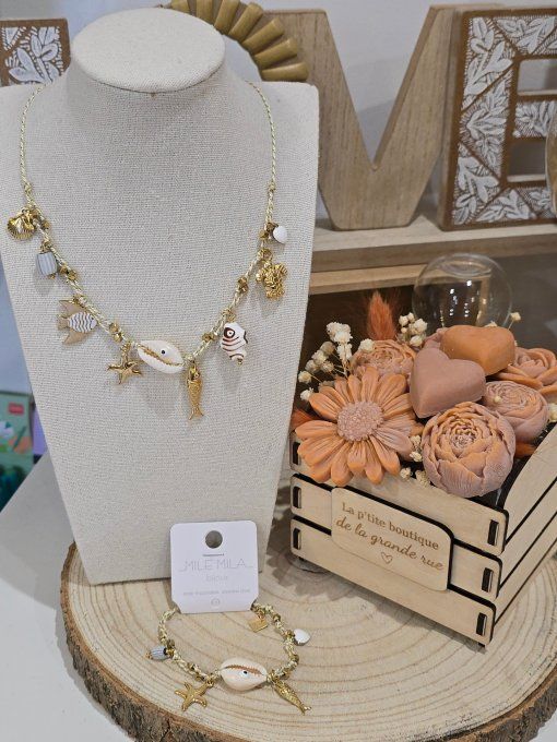 COLLIER