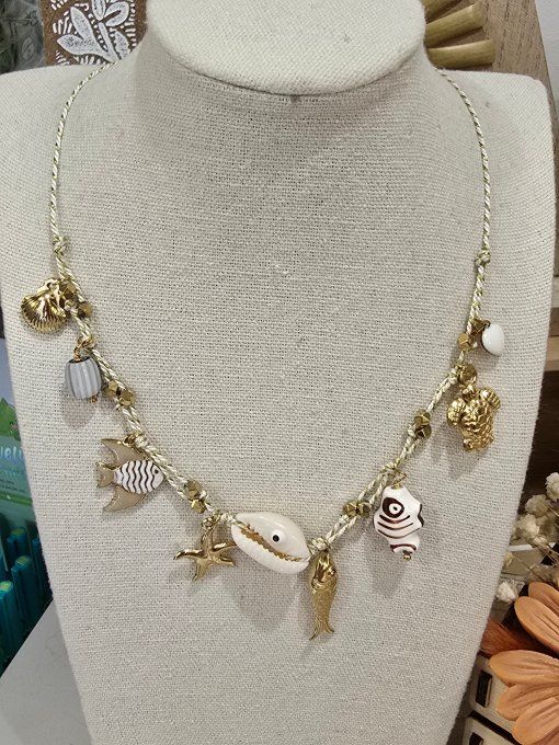 COLLIER
