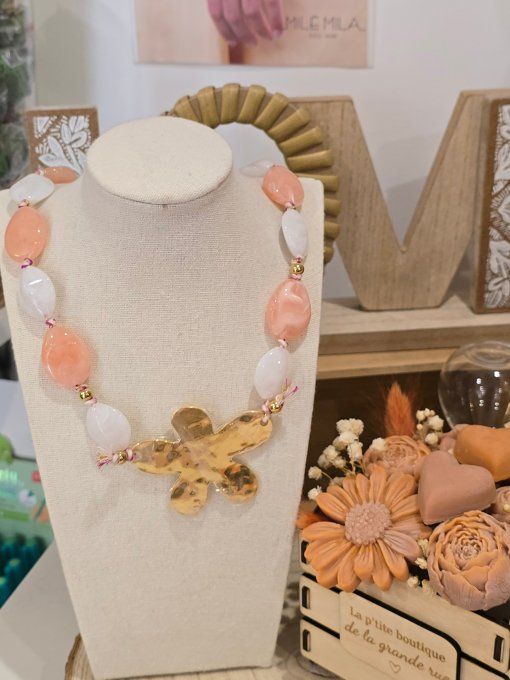 COLLIER