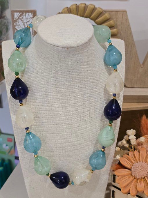 COLLIER