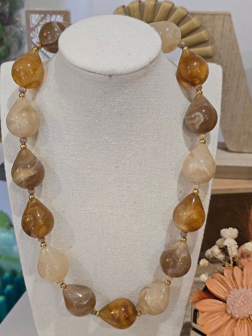 COLLIER