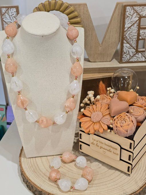 COLLIER