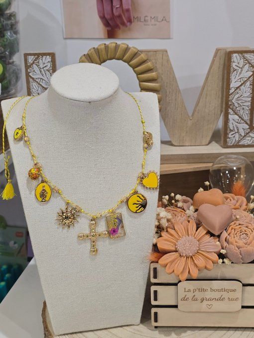 COLLIER