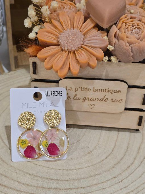 BOUCLES D'OREILLES
