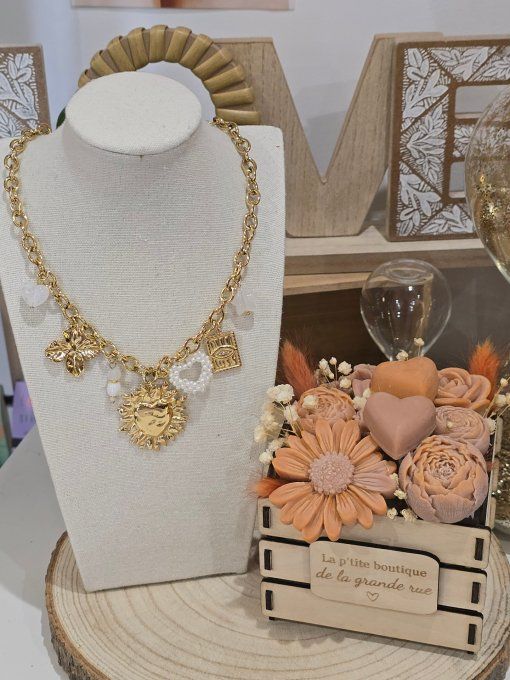 COLLIER