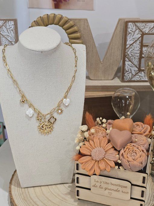 COLLIER