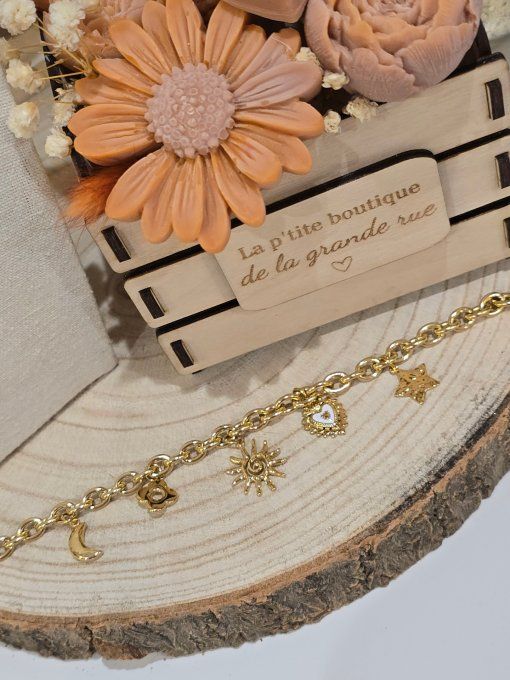 BRACELET