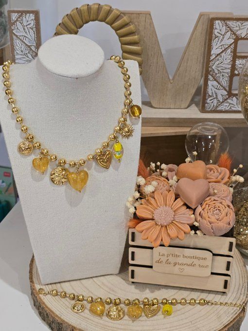 COLLIER
