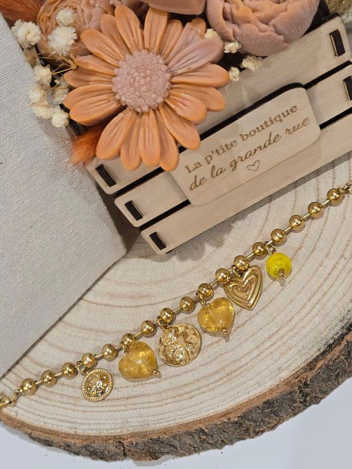 BRACELET