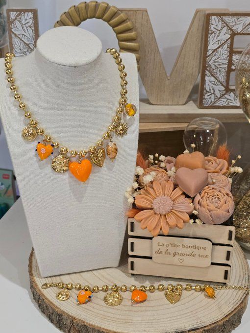 COLLIER