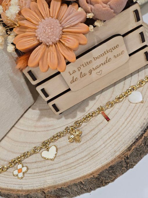 BRACELET