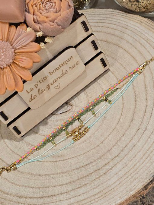 BRACELET