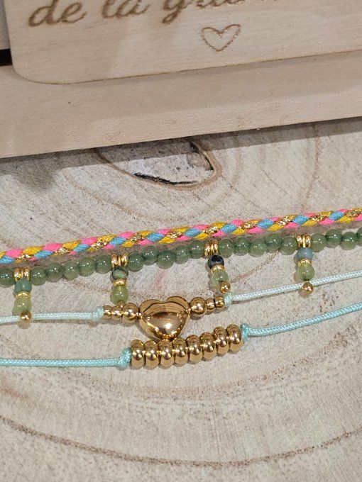 BRACELET