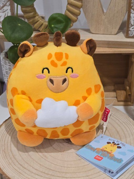 PELUCHE