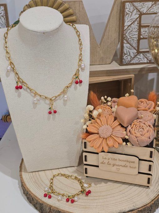 COLLIER