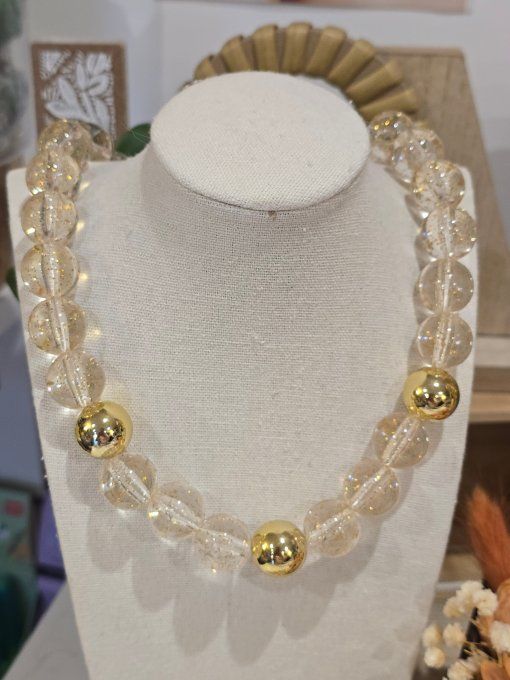 COLLIER