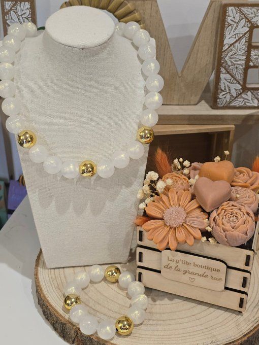 COLLIER