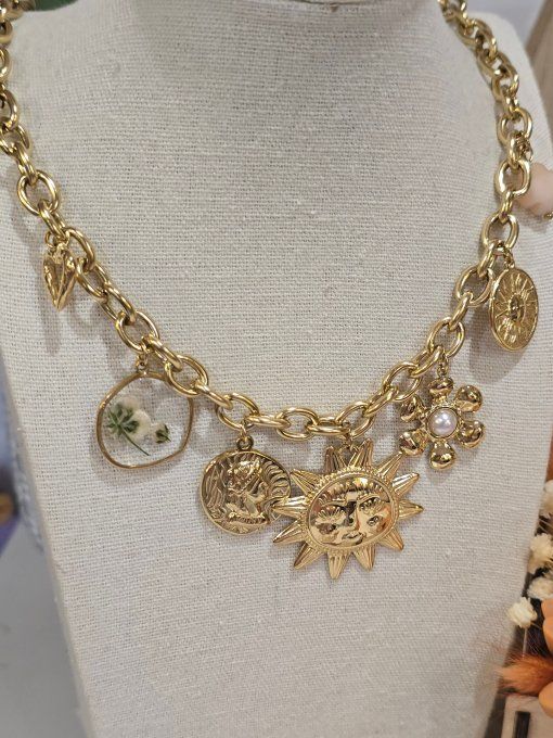 COLLIER
