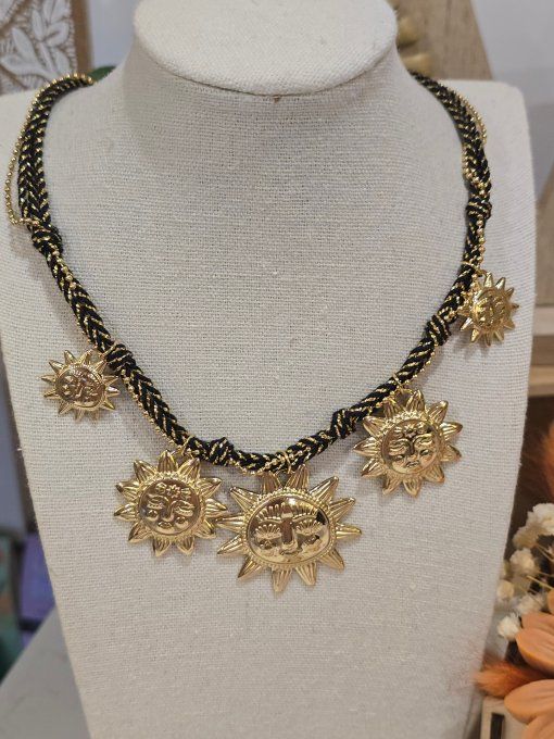 COLLIER
