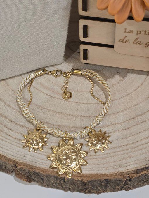 BRACELET
