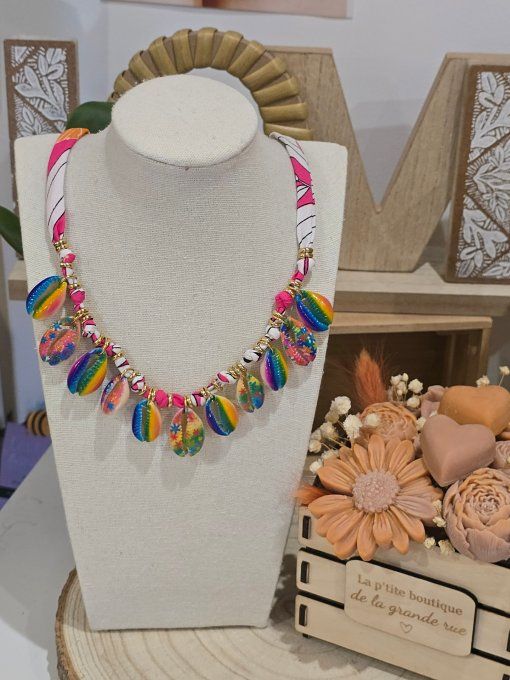 COLLIER