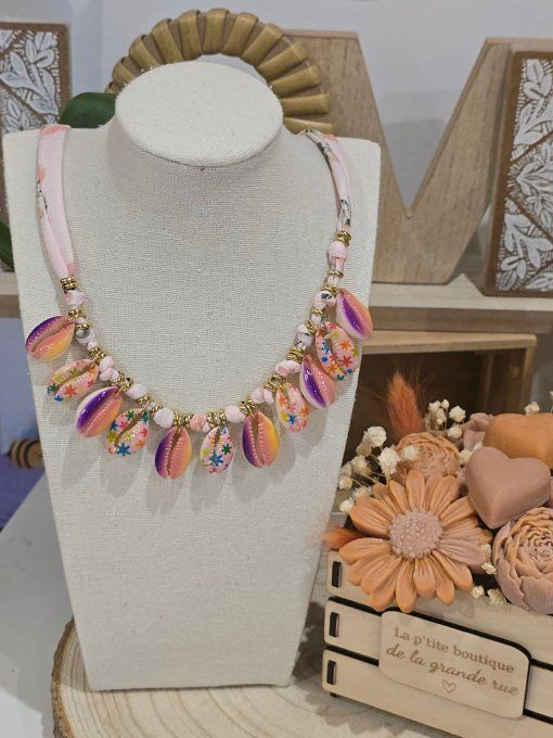 COLLIER
