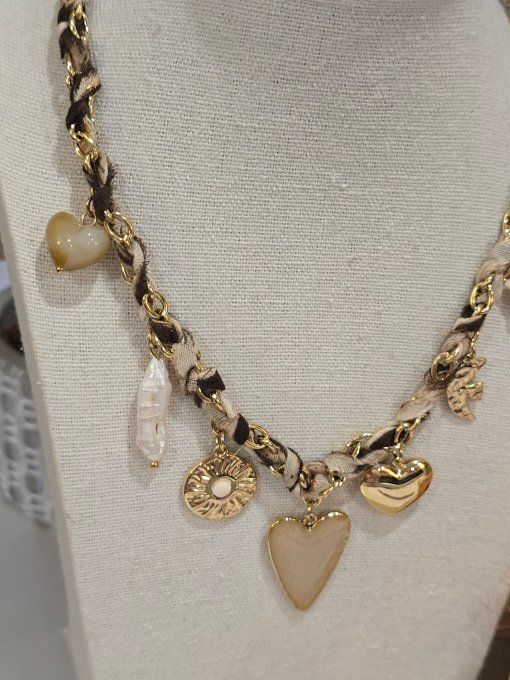 COLLIER