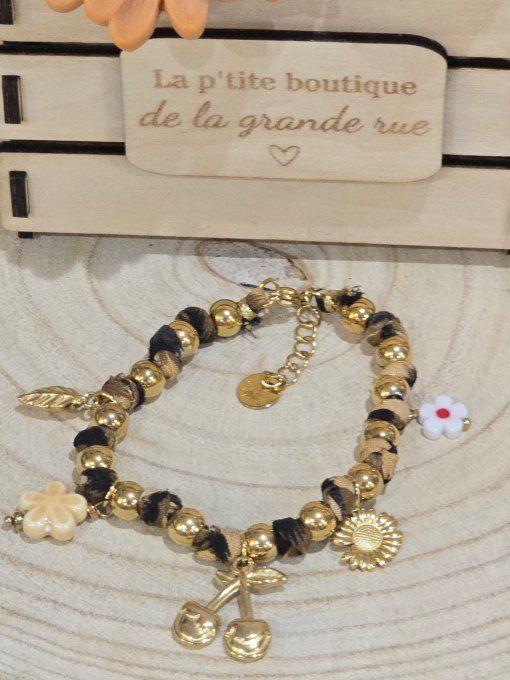 BRACELET