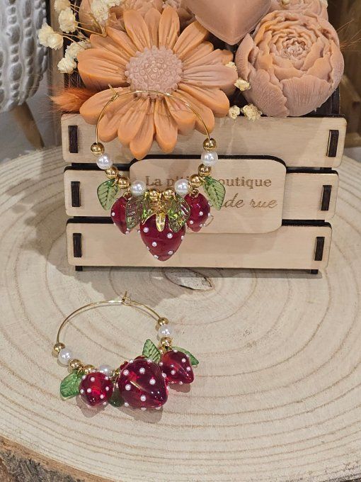 BOUCLES D'OREILLES