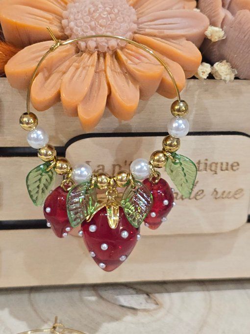 BOUCLES D'OREILLES