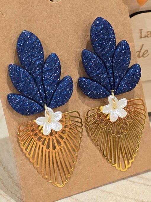 BOUCLES D'OREILLES